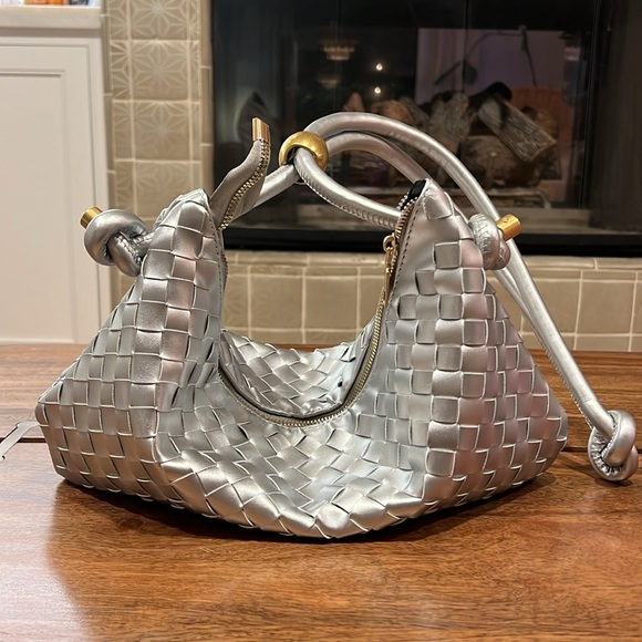 Silver Woven Dumpling Bag NWOT - Picture 3 of 10